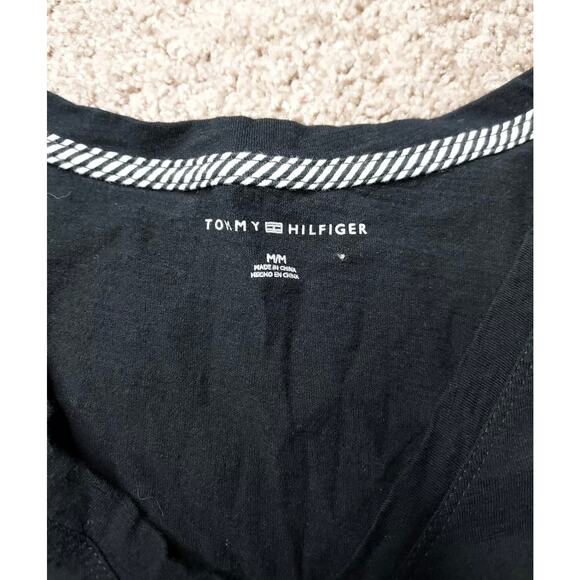 Women's Size Medium Tommy Hilfiger Black V-Neck Shirt Plain T-Shirt - Picture 3 of 4